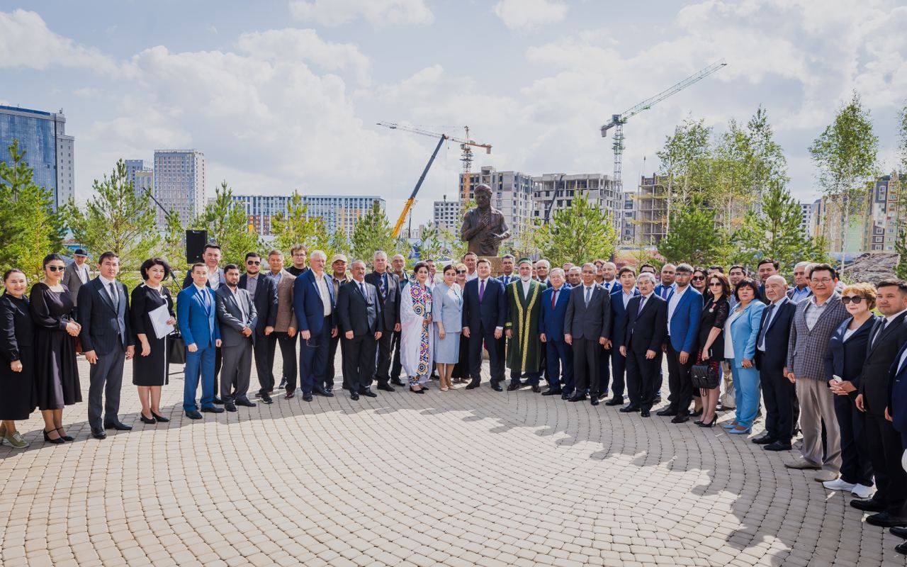 Mádenıet mınıstrligi