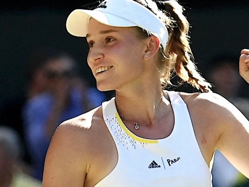 Rybakına aıqassyz-aq úshinshi aınalymǵa ótti