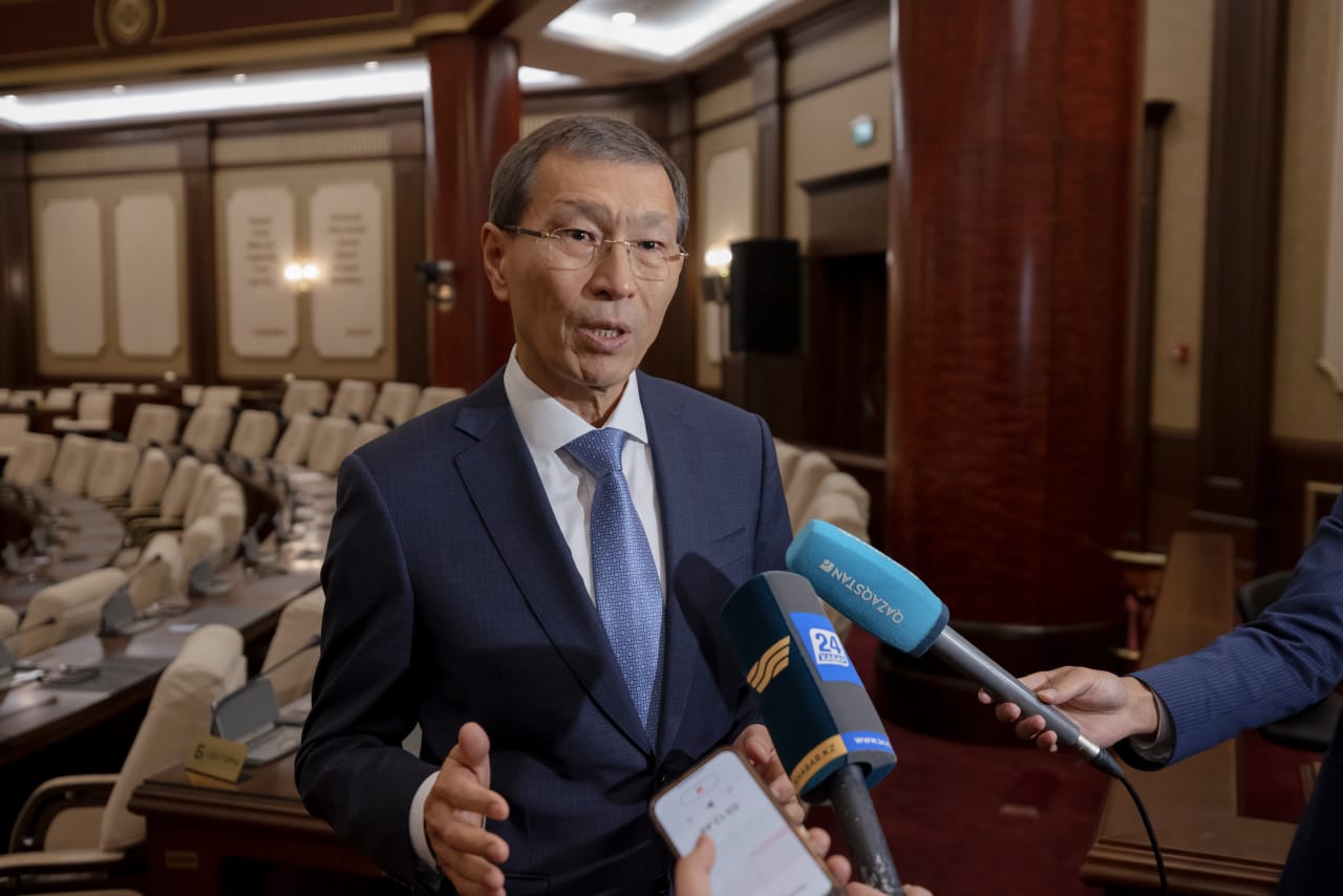 Ákimderdi saılaý zańǵa saı ótedi