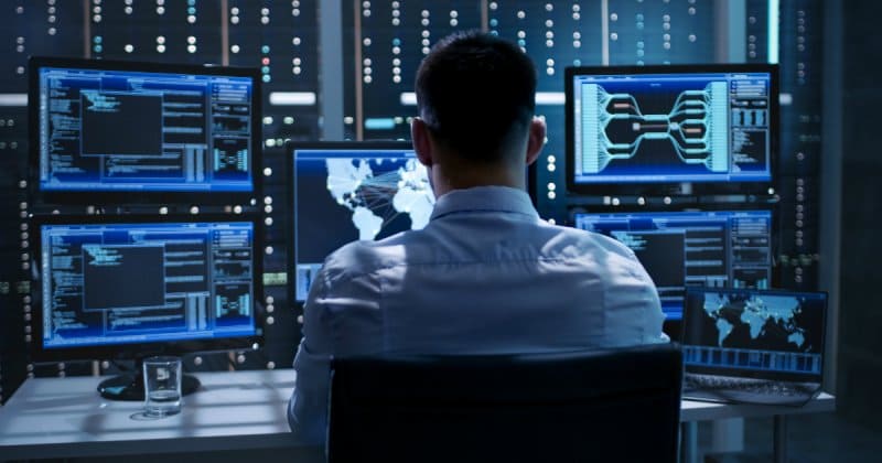 IT salasynyń aýqymy keń