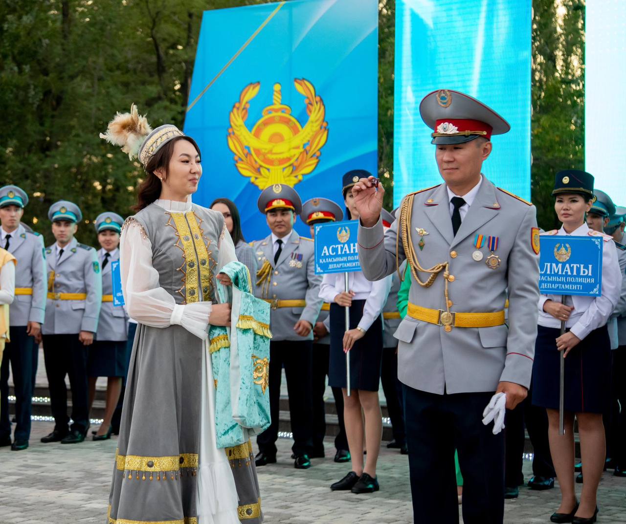 Polısııa parasaty