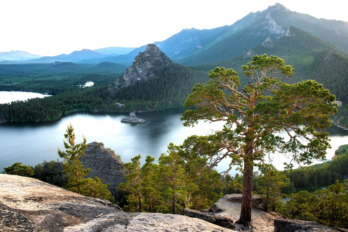 Qonaqjaı Kókshe qol bulǵaıdy