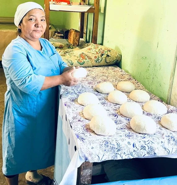 Naýbaıhana ashyp, nápaqa tapqan