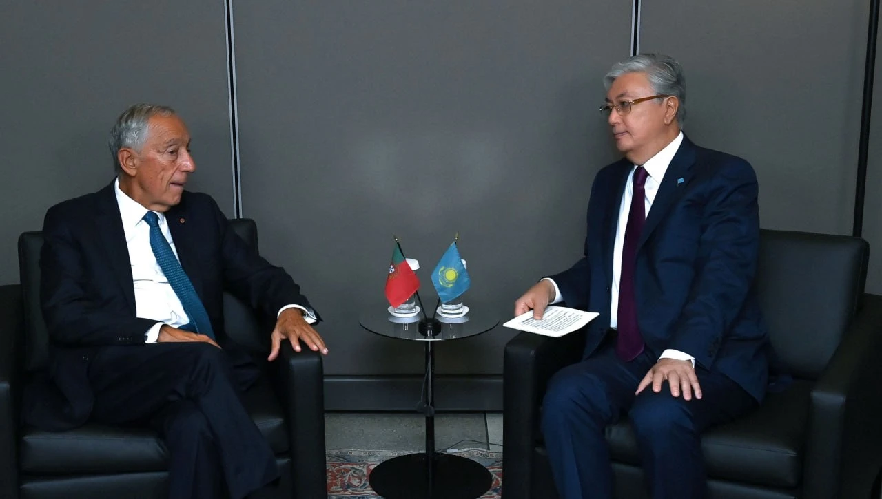 Memleket basshysy Portýgalııa Prezıdentimen kelissóz júrgizdi