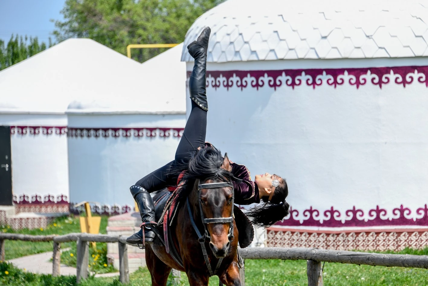 At ústindegi arýlar