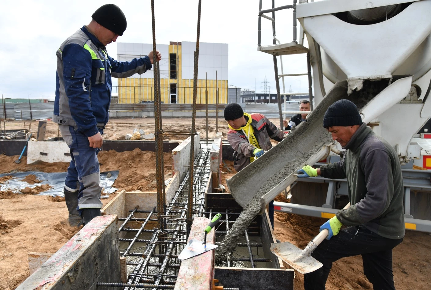 Qurylysqa memlekettik baqylaý kúsheıedi