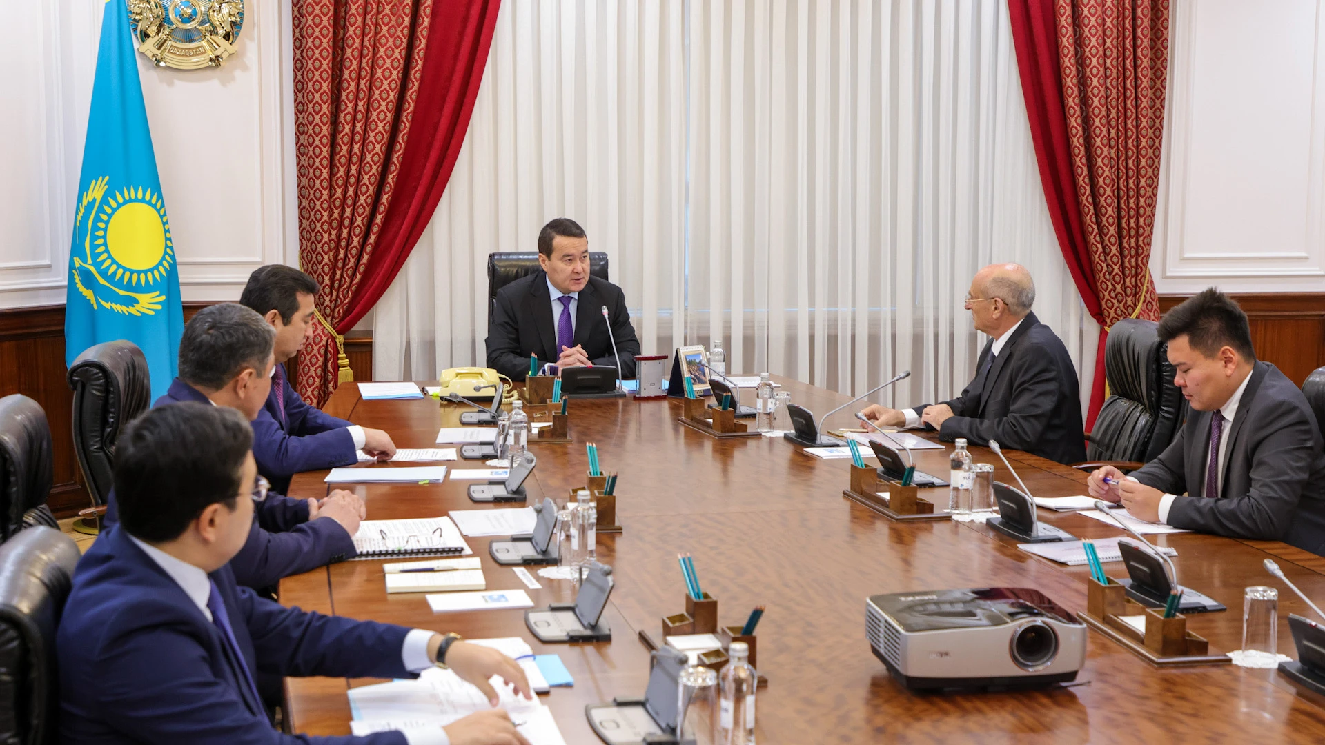 Izraıl tehnologııalarynan úırenerimiz kóp