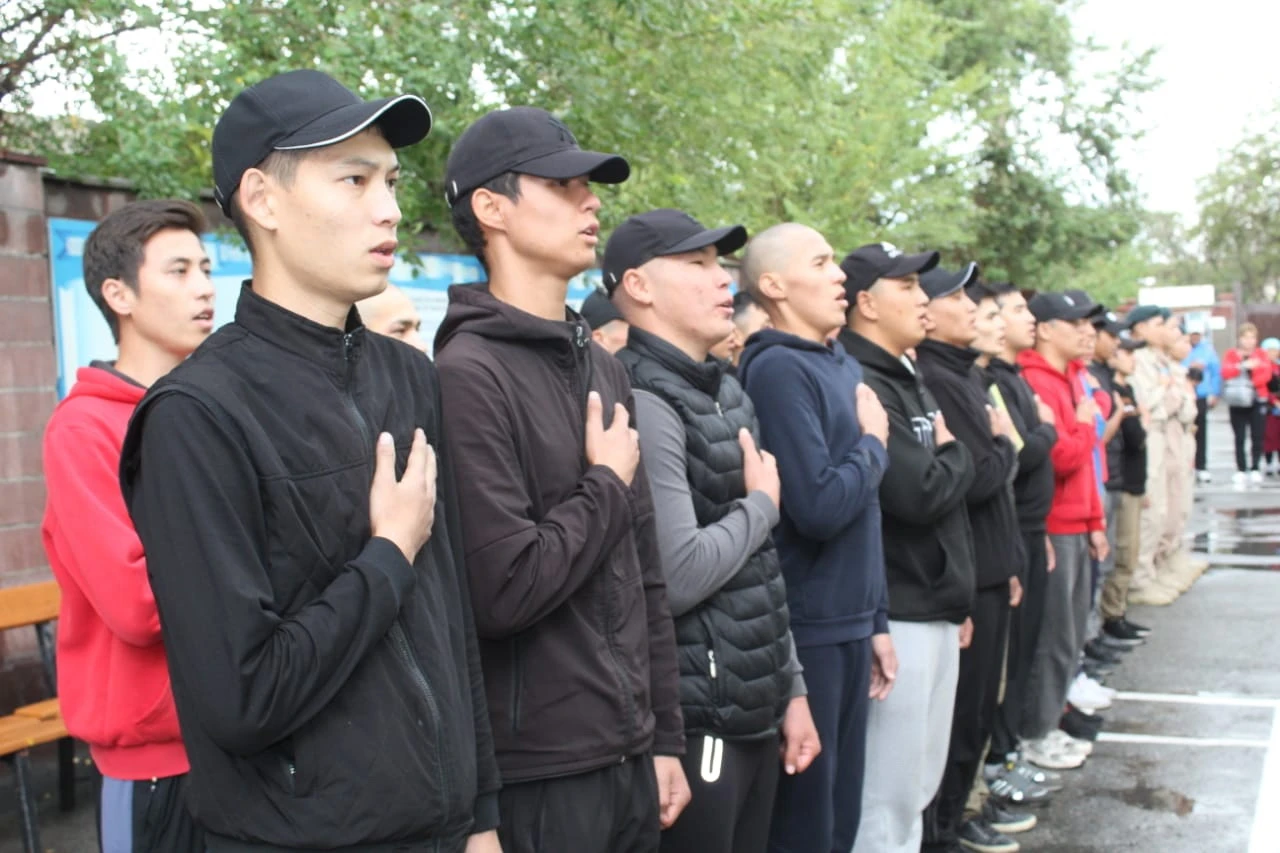 Jetisý jastary – ásker qatarynda