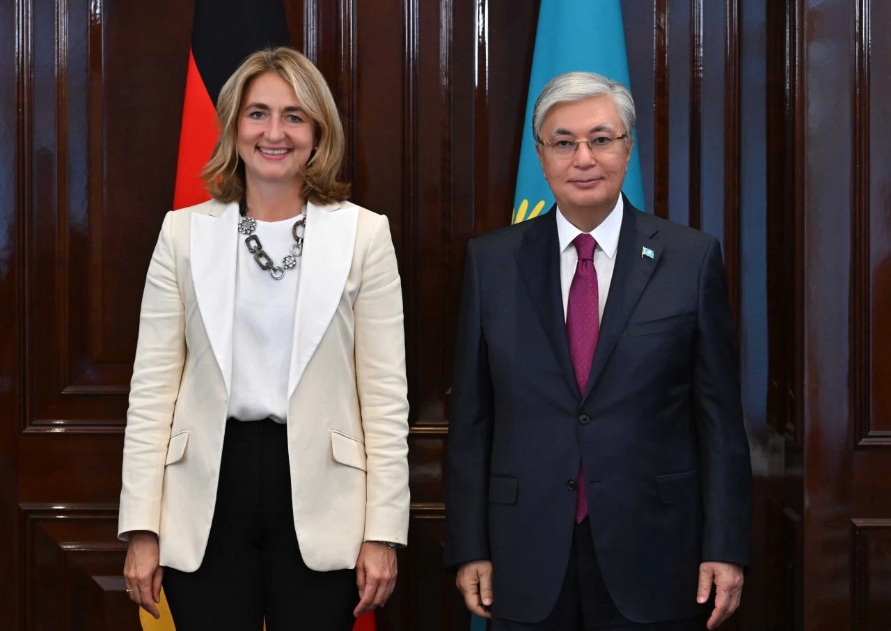 Prezıdent Euler Hermes agenttiginiń basqarma múshesi Edna Shıoneni qabyldady