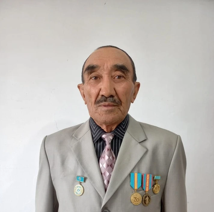 Qoly ashyqtyń – joly ashyq