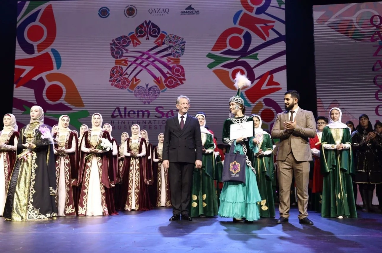 «ALEM SAZ»: jeti jurttyń óneri