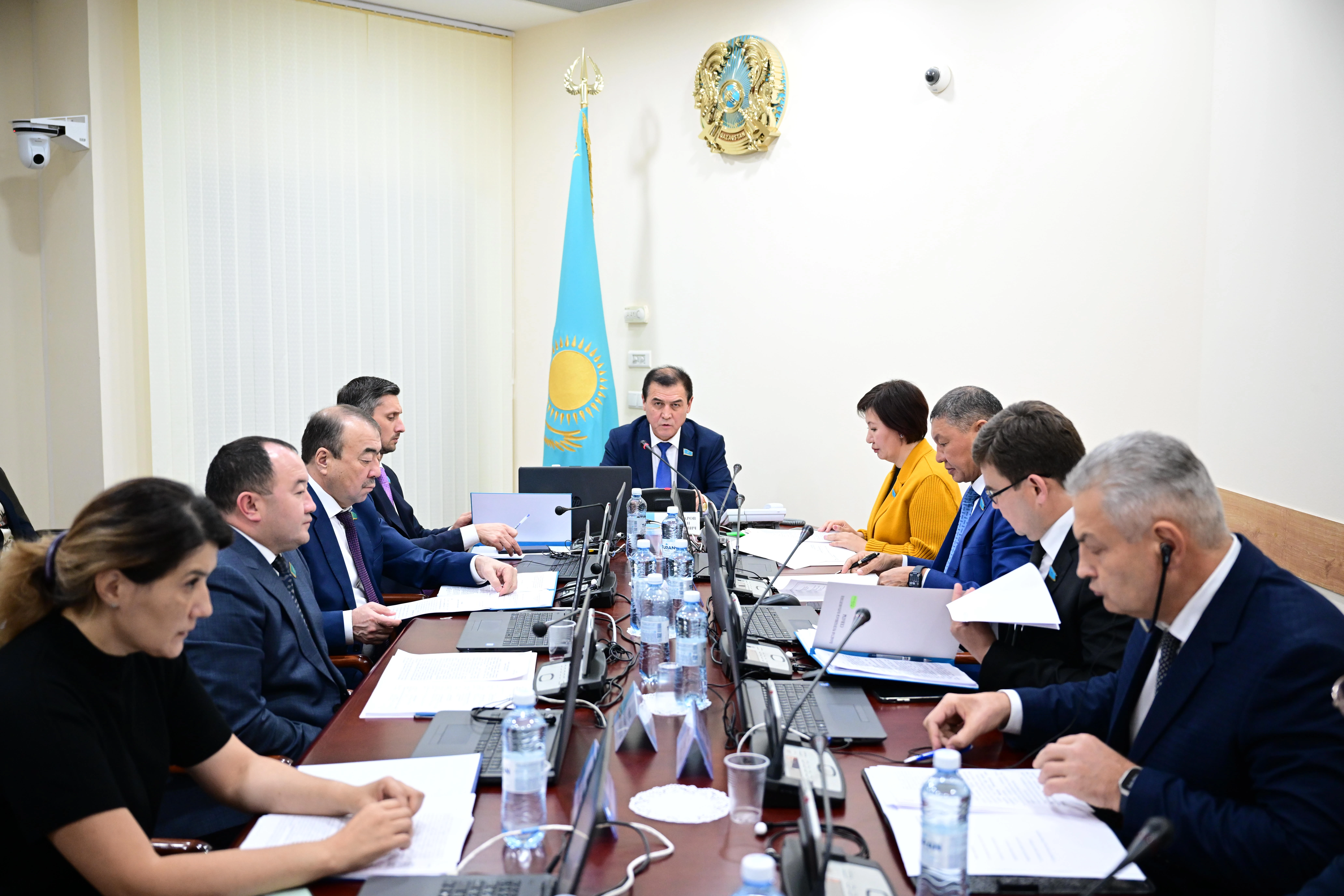 Senatorlar aqparat almasý týraly halyqaralyq kelisimdi talqylady