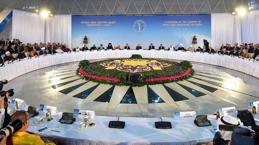 Ulttar men dástúrli dinder arasyndaǵy birlik - baǵa jetpes baılyq