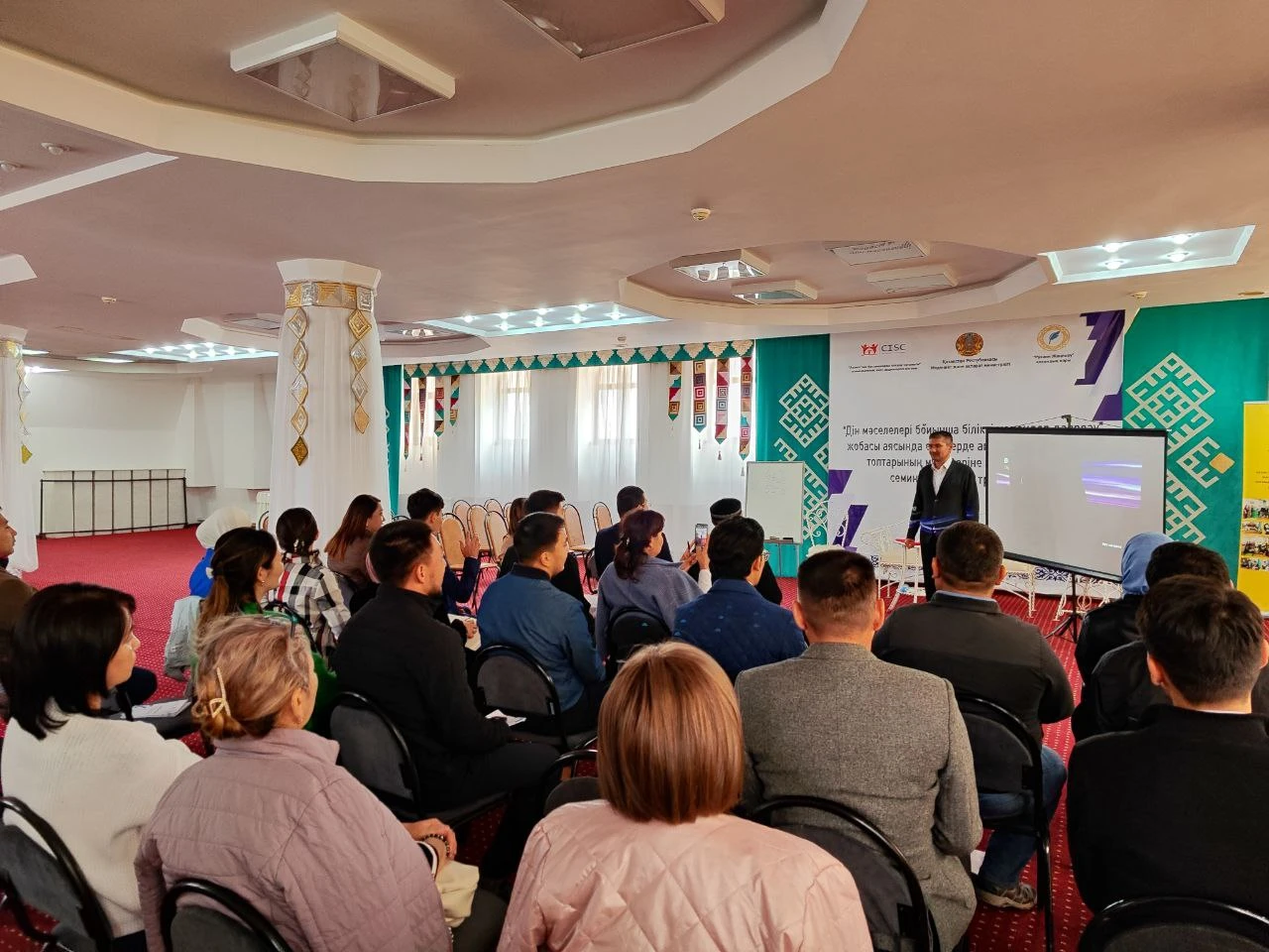 Atyraýda din máseleleri boıynsha semınarlar ótti