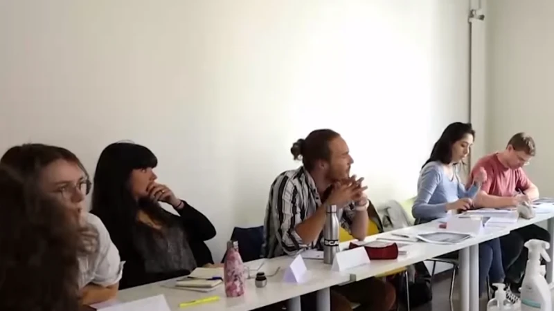 Fransýzdardyń qazaq tiline degen yqylasy