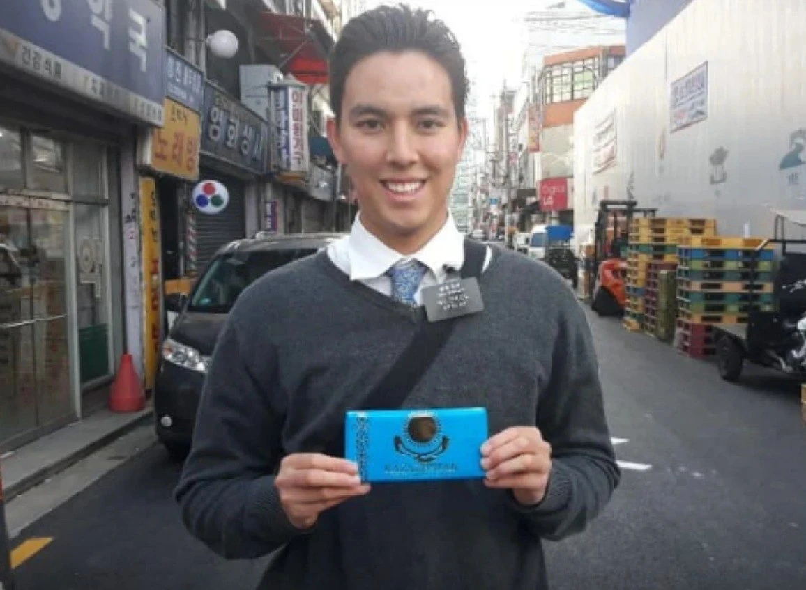 Shetel asqan qazaq balasy ata-anasyn izdep júr