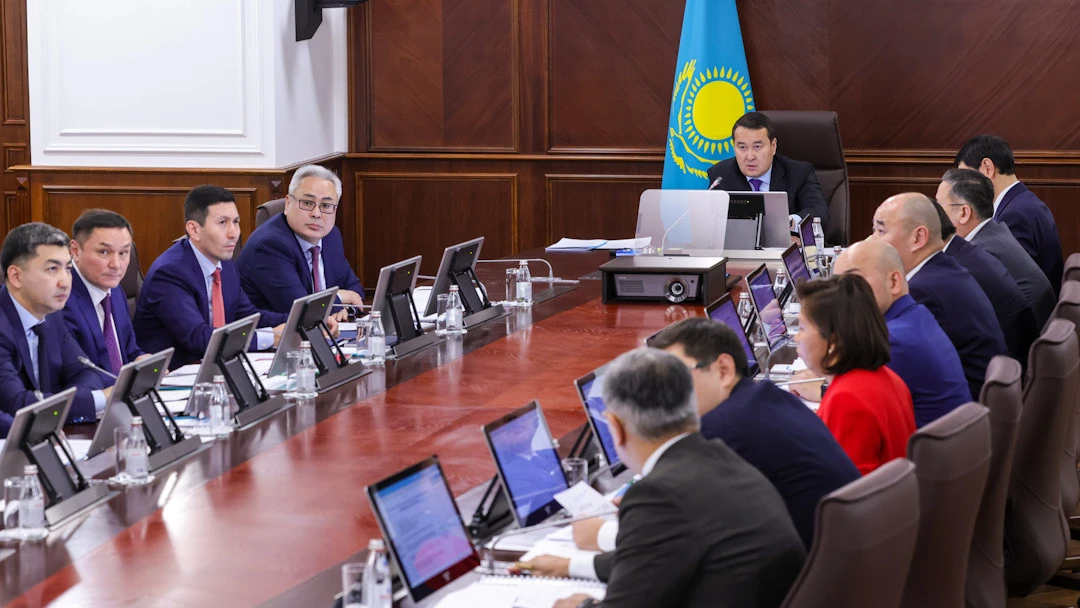 Komıssııa otyrysy