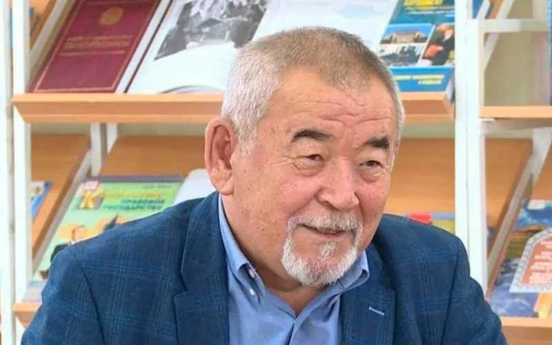 Aqyn Júrsin Erman «Otan» ordenimen marapattaldy