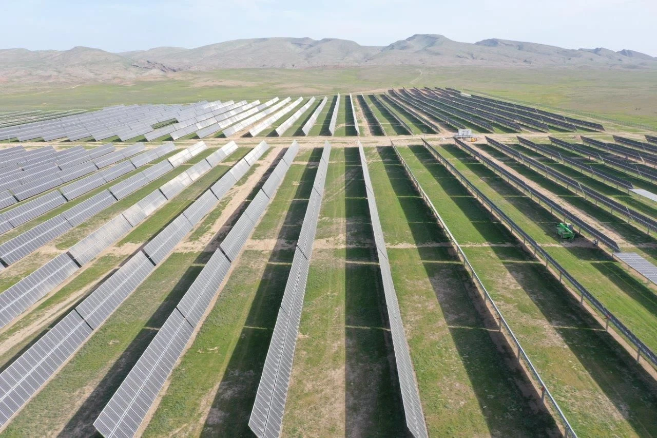 JEK: Atqarylǵan jumys edáýir