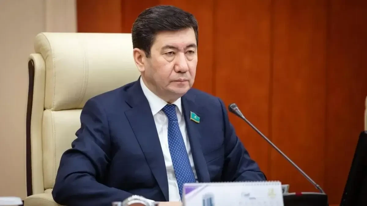 Bıýro otyrysy ótti