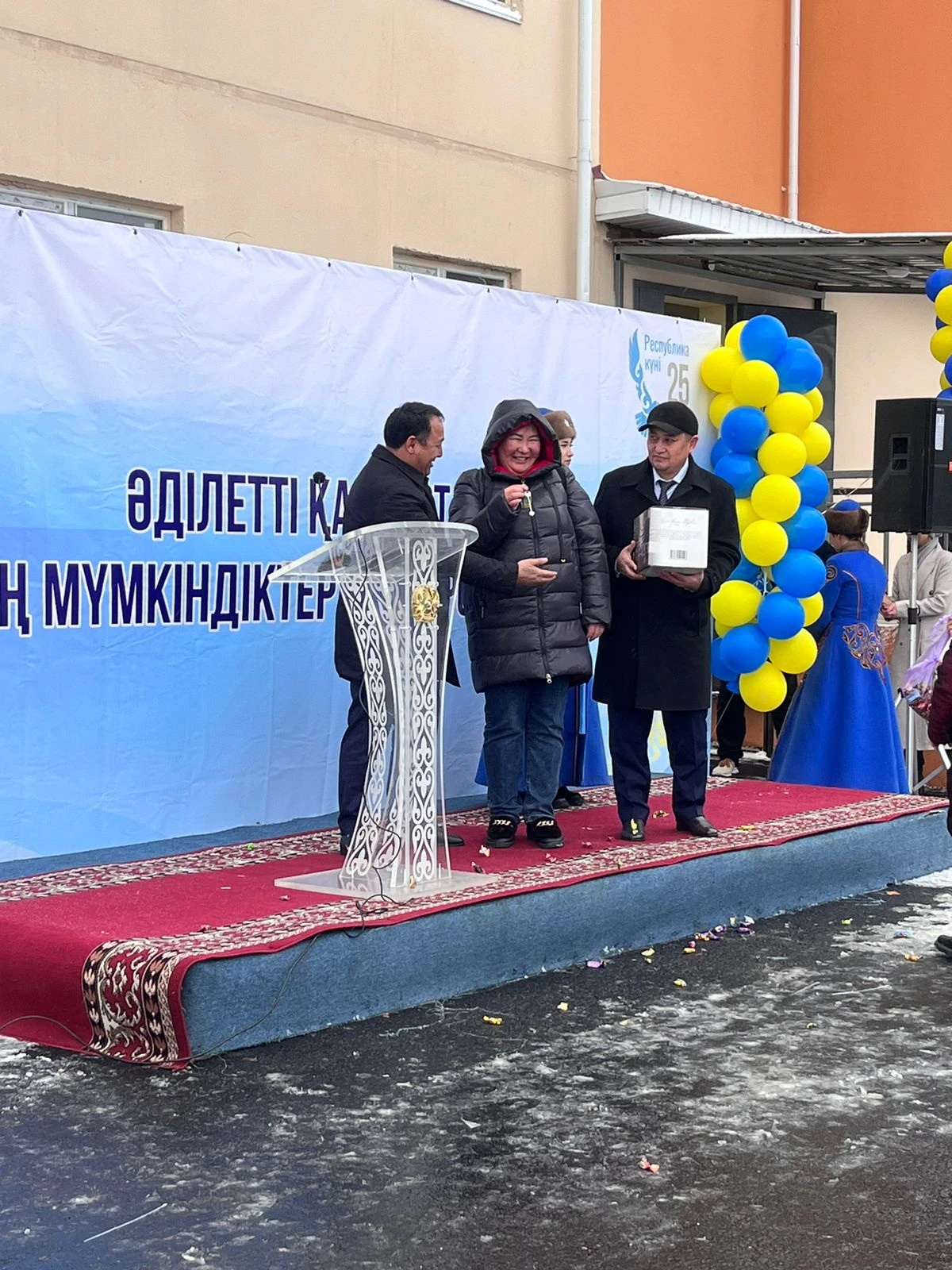 Medısına qyzmetkerleriniń mereıi