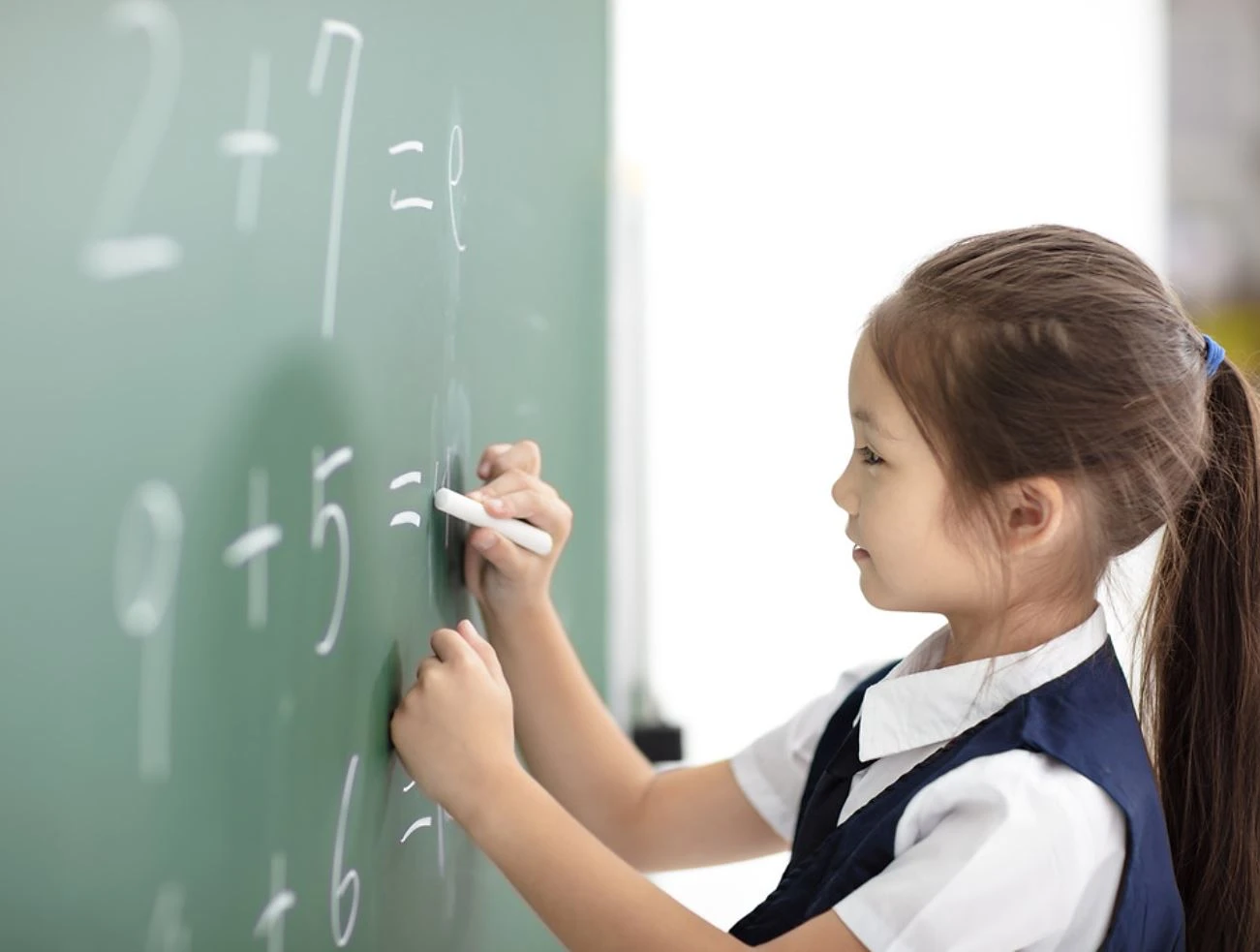 Jetisýda bilim deńgeıi nege tómen?