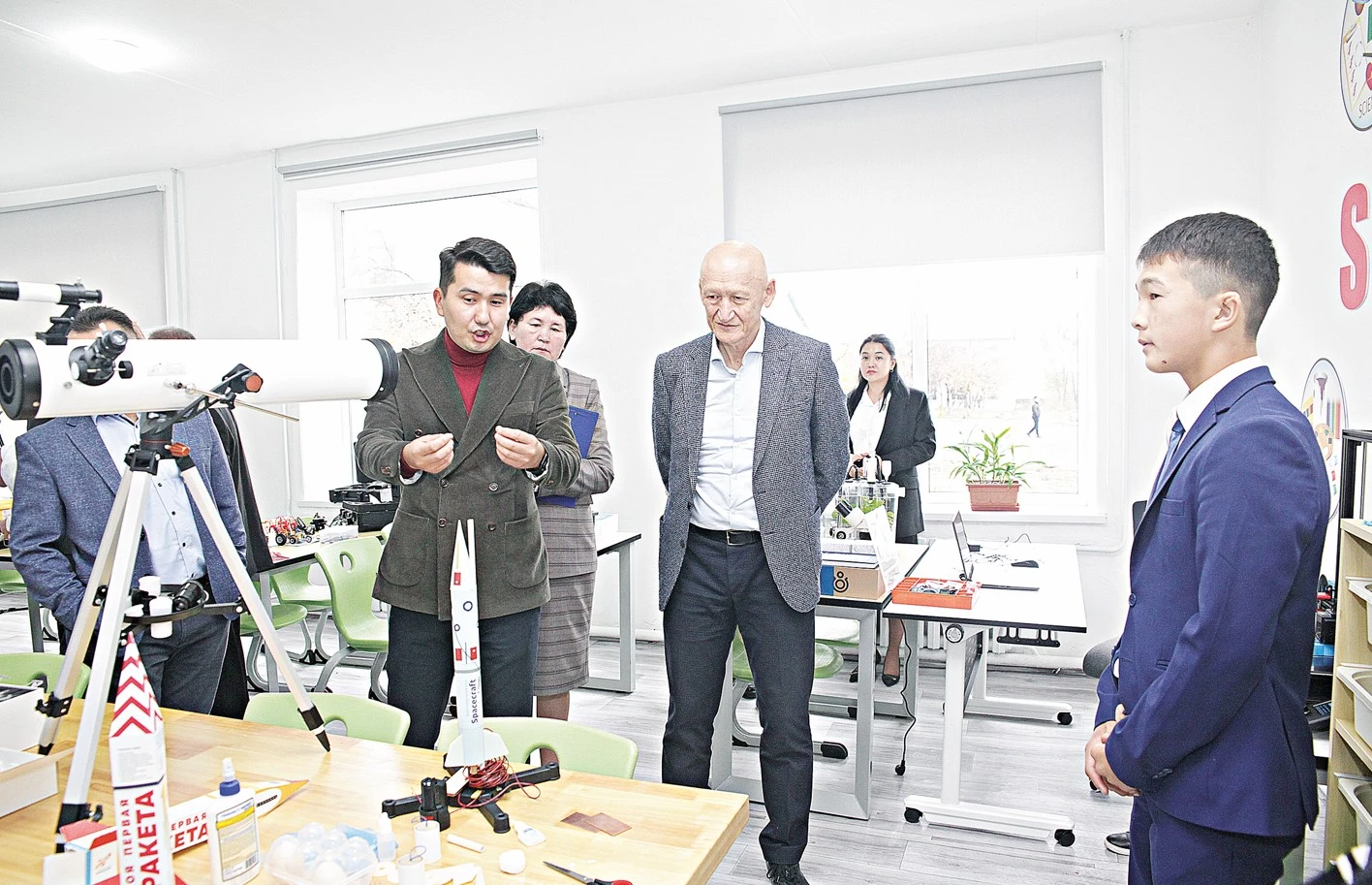 Áleýeti artqan aýyl mektebi