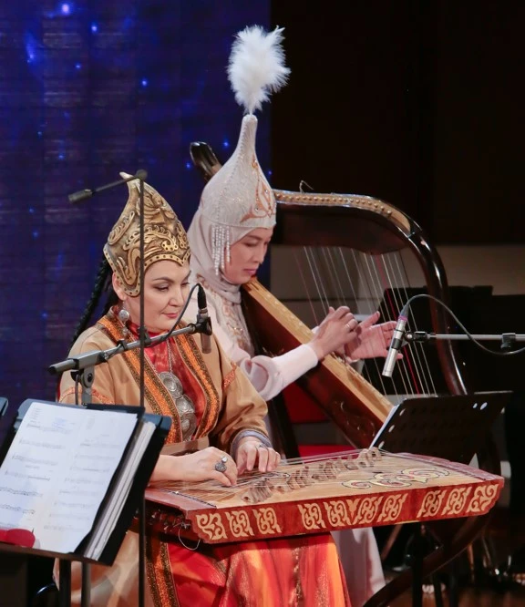 Jetigenniń ásem úni