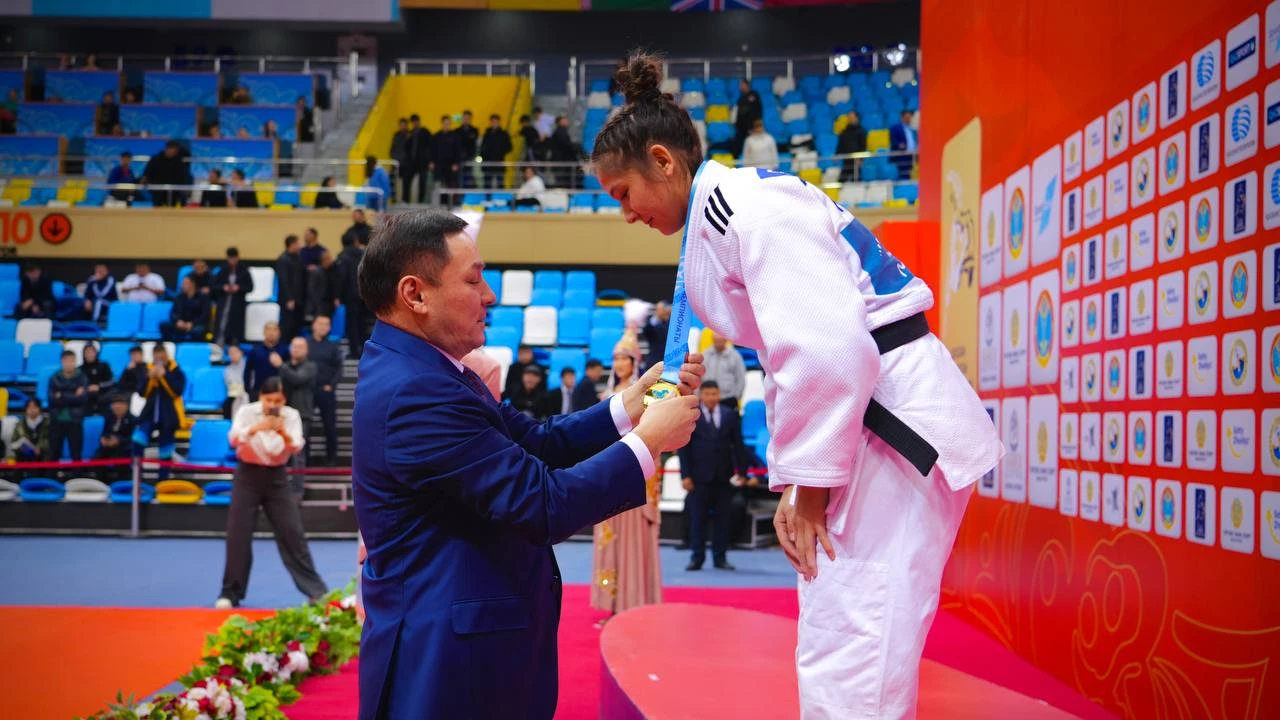 133 myń adam dzıýdomen shuǵyldanatyn elde Olımpıada chempıony shyqqan joq