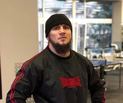 Artemdi alyp uramyn deıdi