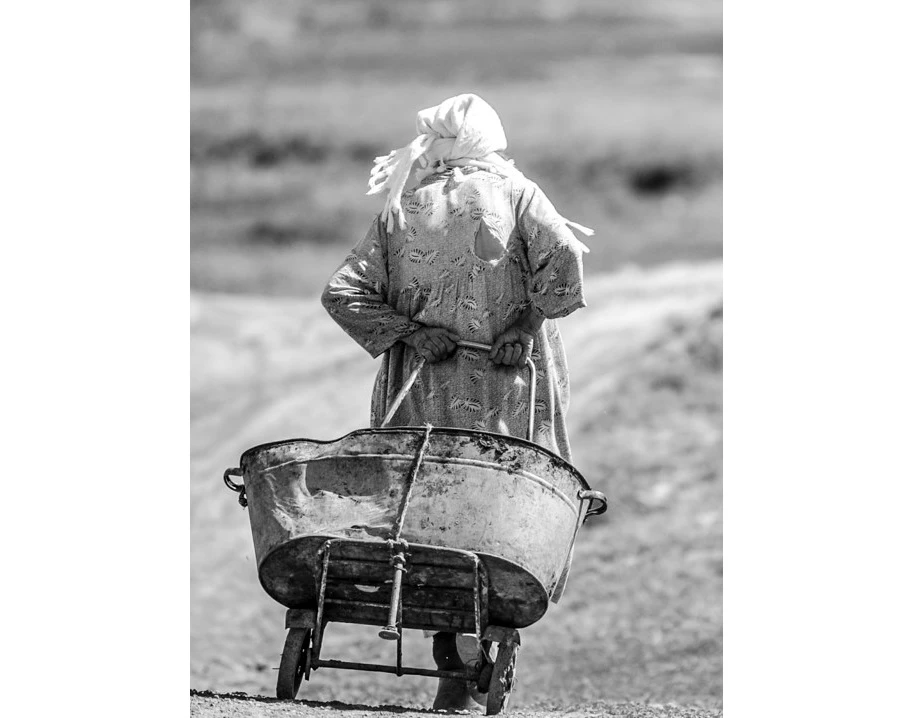 Myń sózden bir sýret artyq