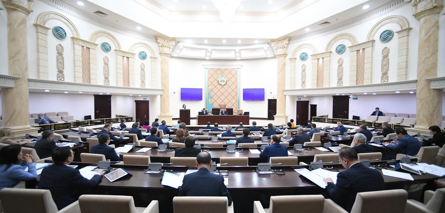 Aqparattyq qaýipsizdik máseleleri qaraldy