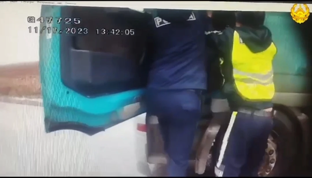 Júk kóliginiń júrgizýshisin oq atyp toqtatty