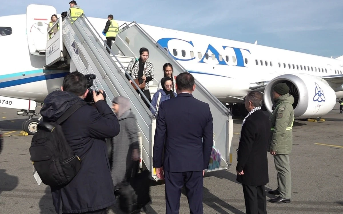 Qaqtyǵys aımaǵyndaǵy otandastarymyz elge oraldy