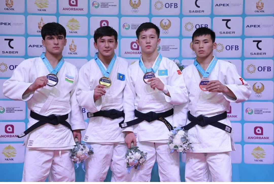 Azııa chempıonatynan 11 medal. Jastar aıbat tanytty