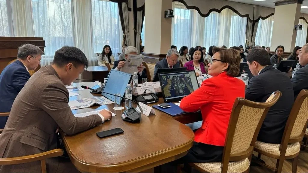 О́leńdegi ózindik órnek