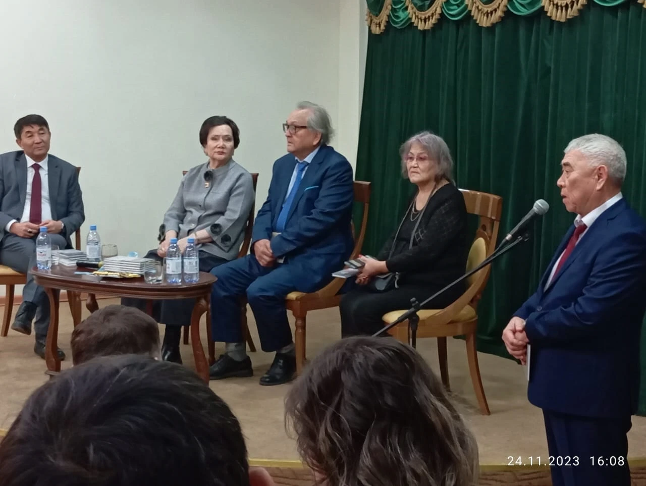 Tobyl tolqynynan týǵan jyr