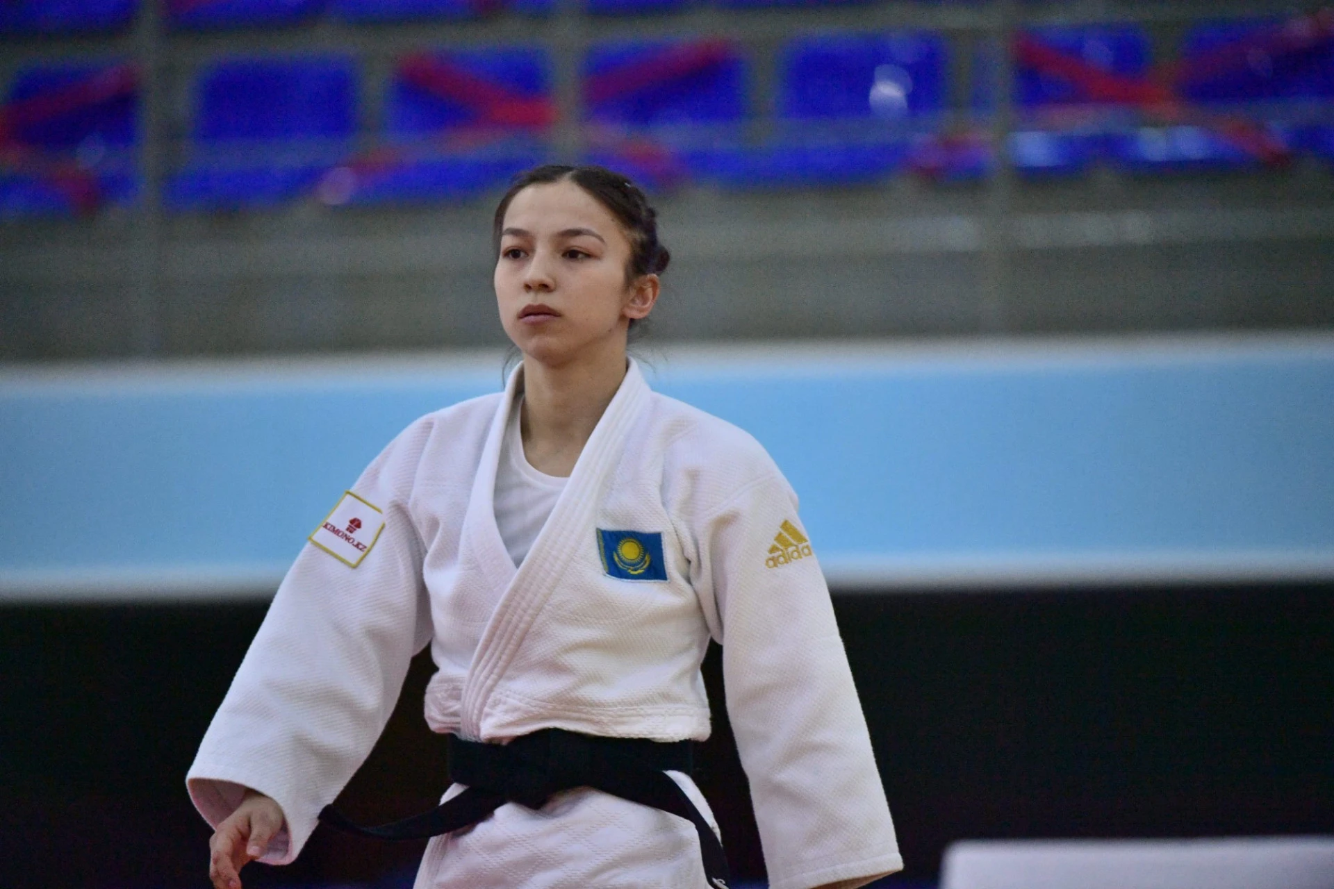 Japonııadan 10 júldemen oraldy