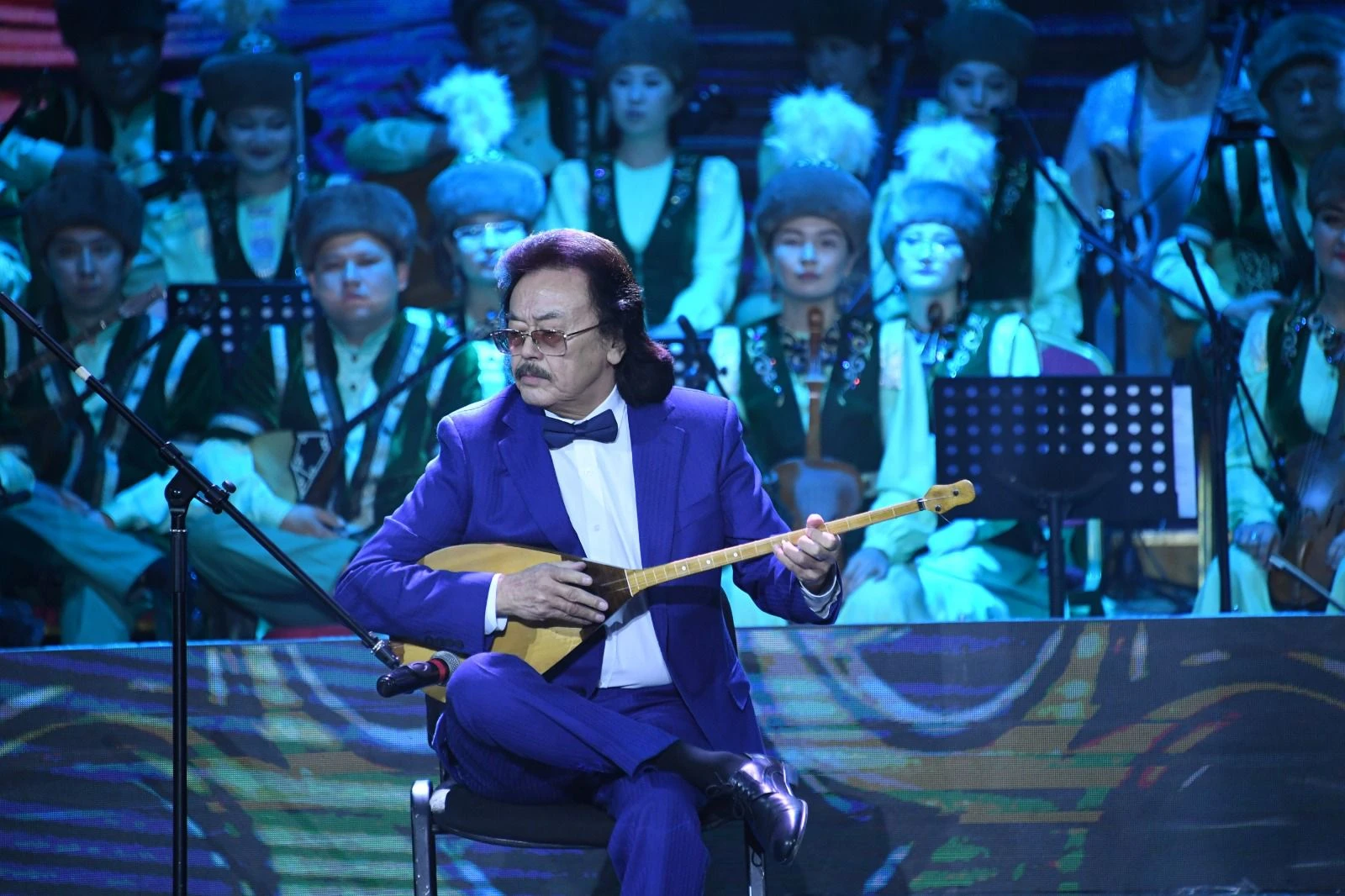 О́nerdiń altyn ordasy