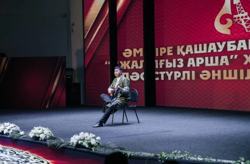 Semeıde «Jalǵyz arsha» halyqaralyq án baıqaýy bastaldy