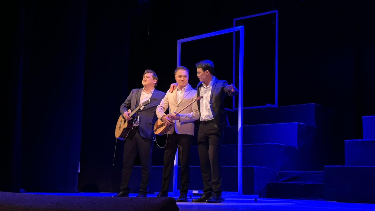 jas kórermen teatry