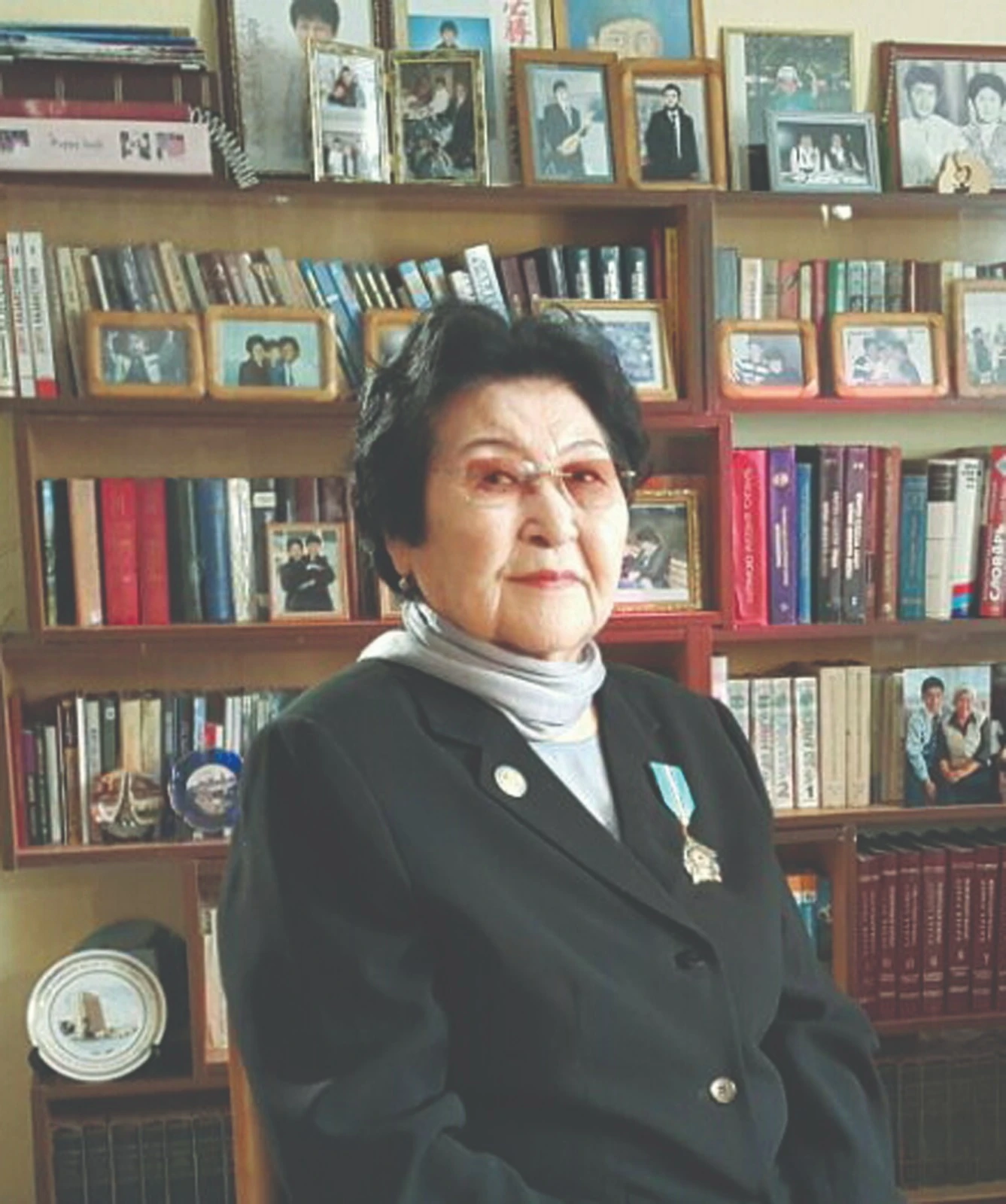 Dıplomattardy daıarlaýǵa úles qostyq