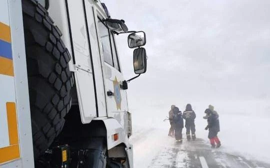 Qar qursaýynan qutqaryldy