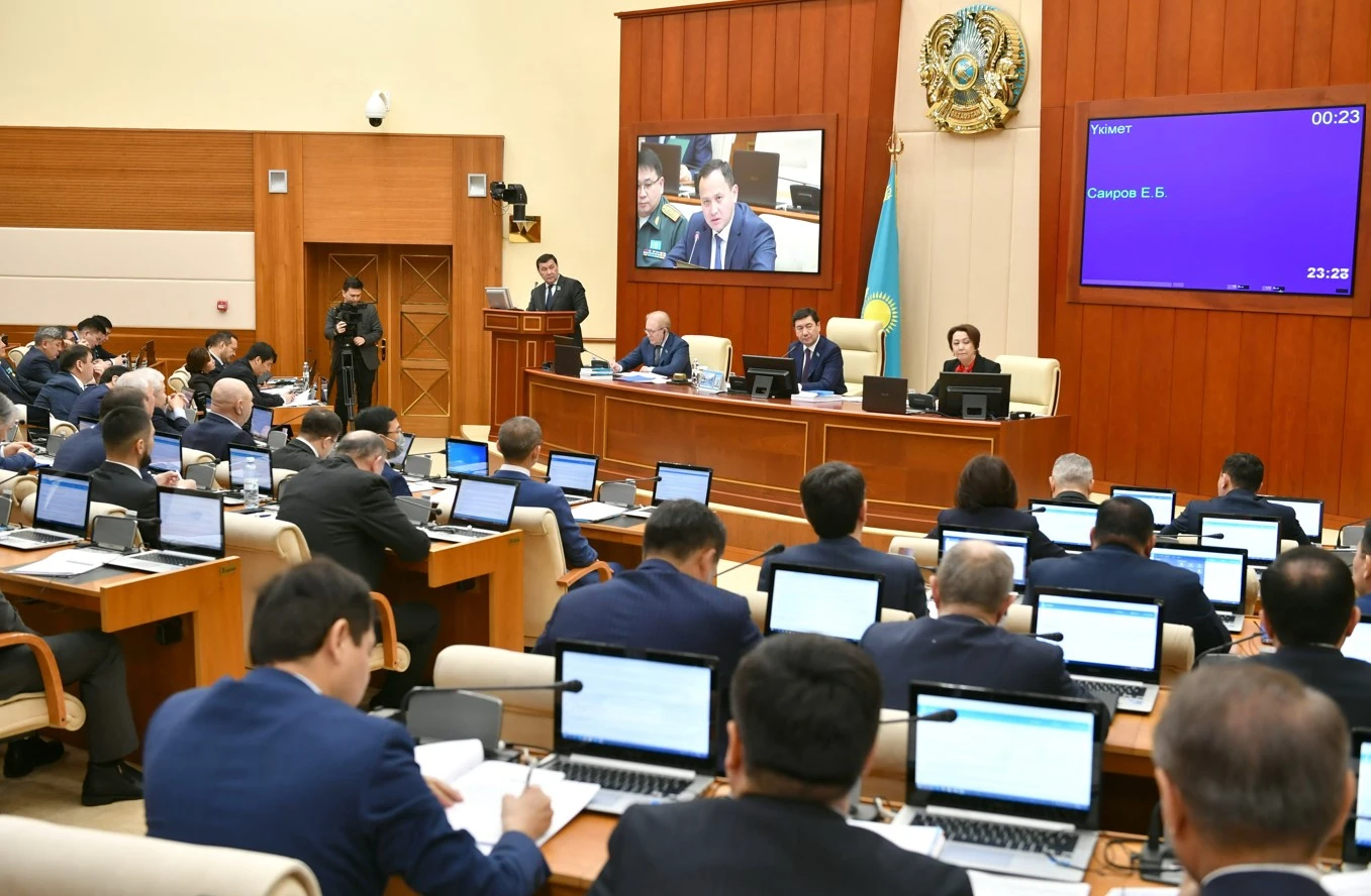 Elektromobılge jol ashatyn qujat