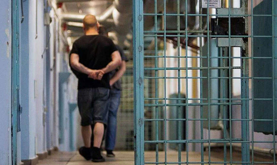 Qandyqol eki qylmysker bostandyqqa shyǵady. Petropavl turǵyndary alańdaýly