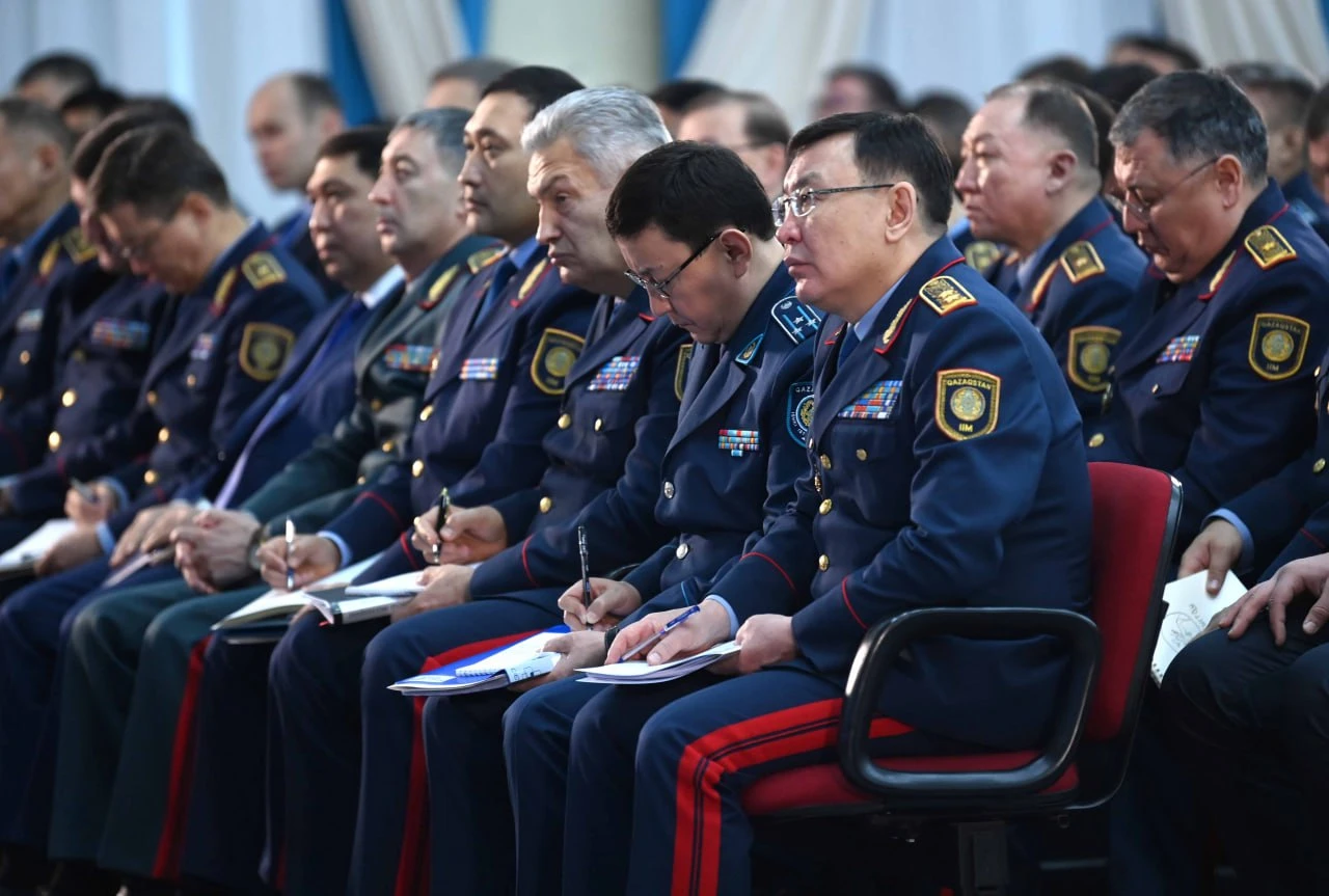 Qyzmetine adal polısııa ókilderi eskerýsiz qalmaıdy - Qasym-Jomart Toqaev