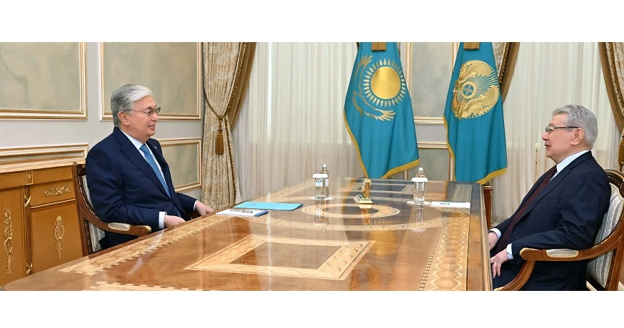 Prezıdent belgili memleket qaıratkeri Ikram Adyrbekovti qabyldady