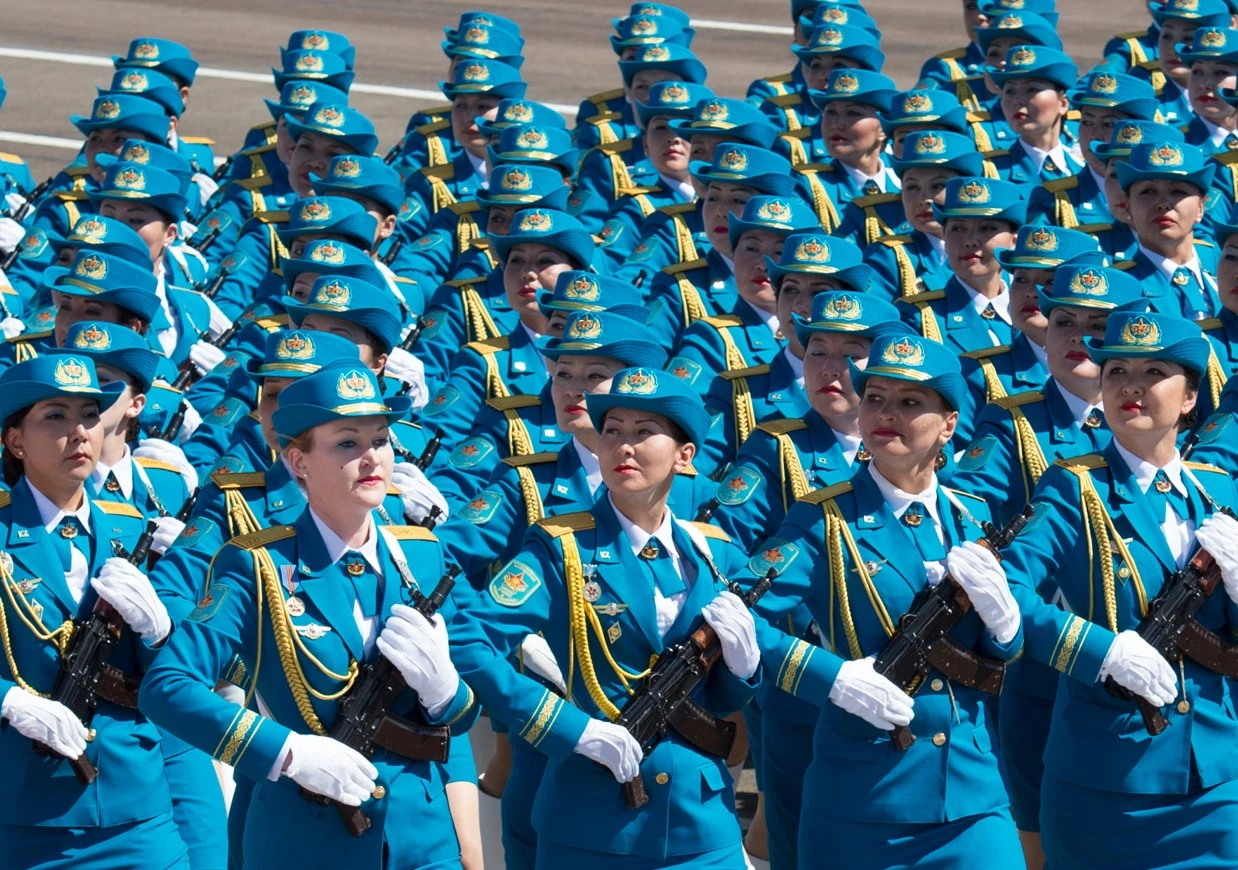 Genderlik teńdik jáne áskerı mindet