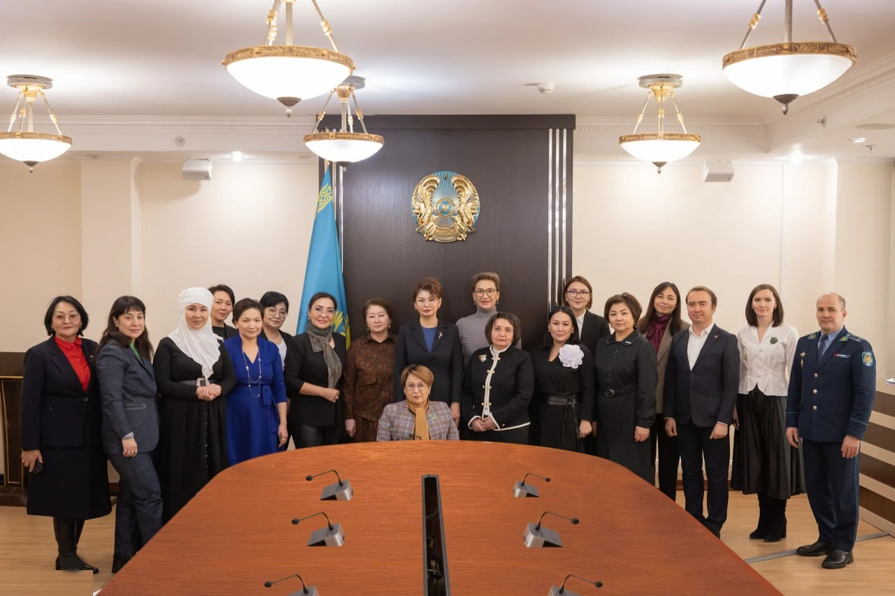 Otbasylyq qundylyqty nyǵaıtý mindeti tur – mınıstr