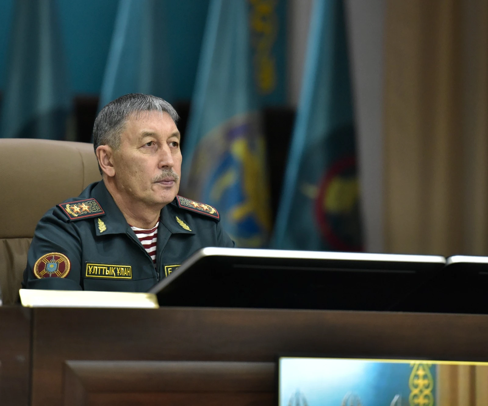 Ulttyq ulan Bas qolbasshylyǵynda Áskerı keńestiń keńeıtilgen otyrysy ótti